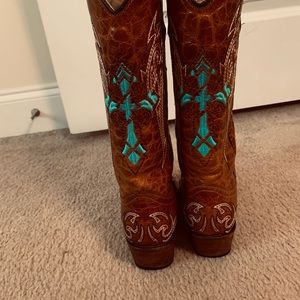 Corral Circle G Turquoise Cross Embroidered Boots
